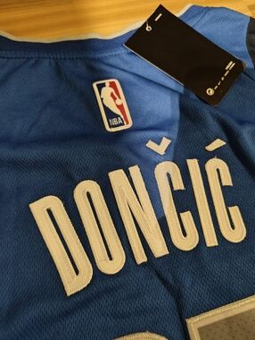 Luka Donic Dallas Mavericks Jersey Size 48